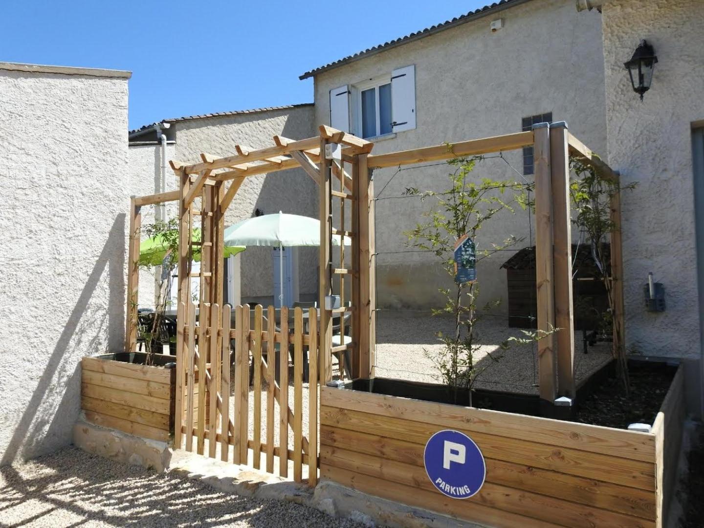 Hotel Peace&love house en campagne de Poitiers à Montamisé Extérieur photo